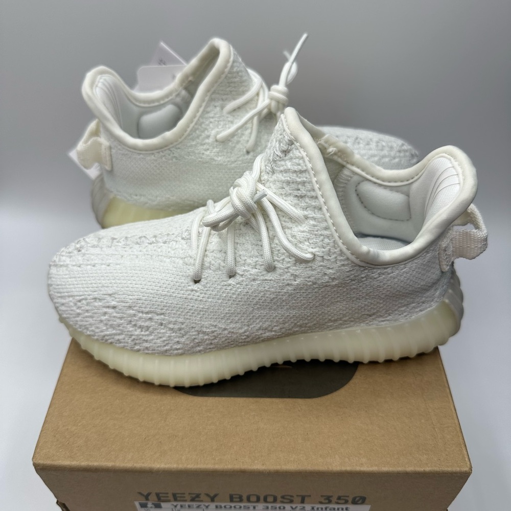Adidas Yeezy Boost 350 V2 Size 10k/10c Infant Sneakers Cream White